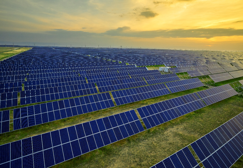India’s Solar Industry Struggles with Tech Shortages and Cheap Imports