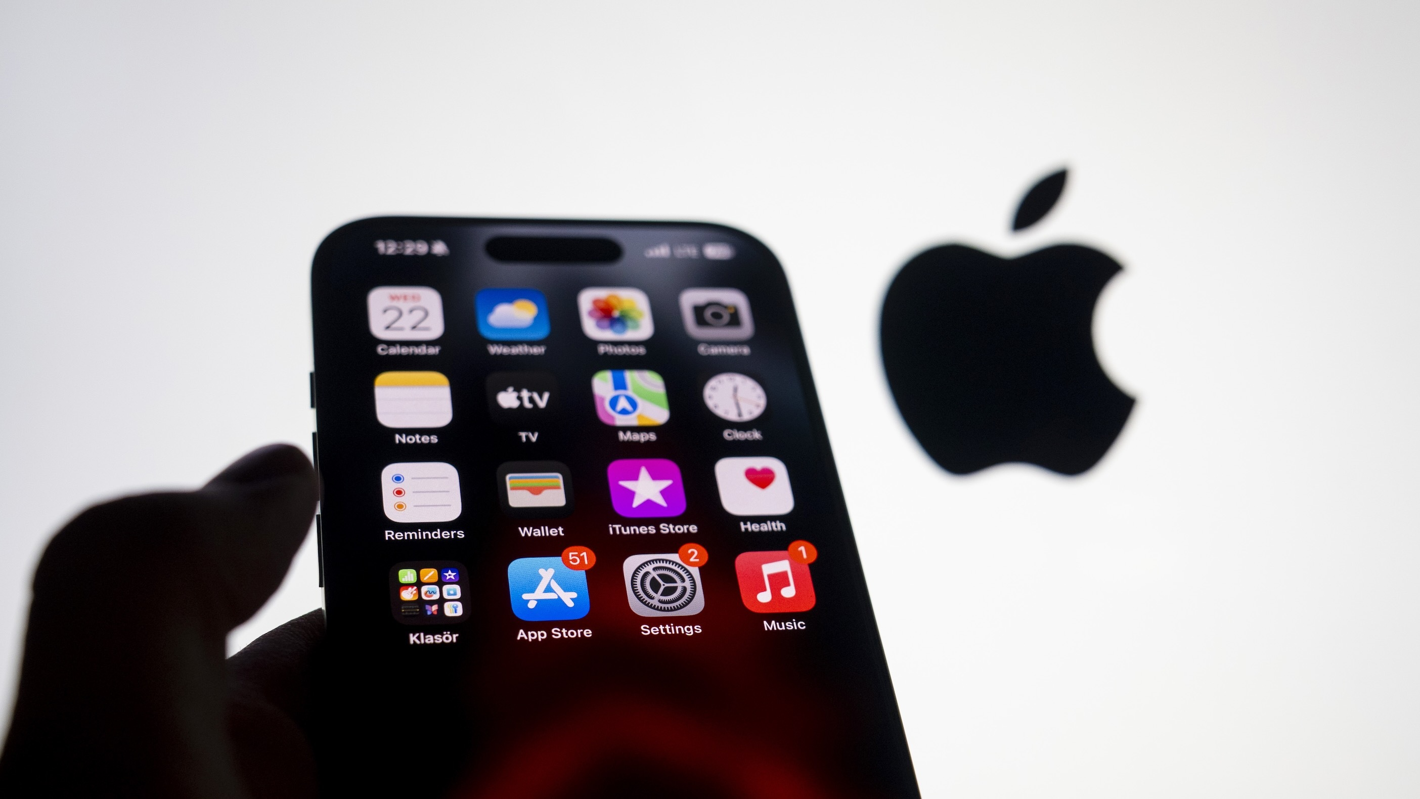 Apple’s Latest iOS Update Brings New Emojis But Users Say It’s Wrecking Their Battery Life