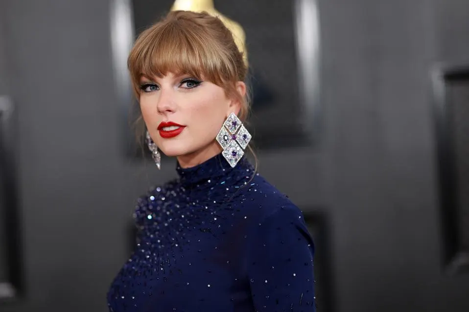 Taylor Swift Favorite Books: Novels Every Fan Should Know